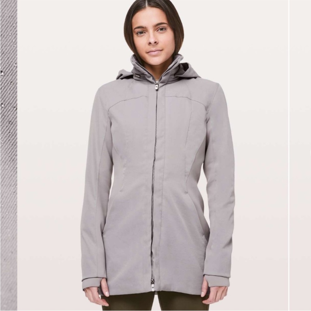 Lululemon Women’s Like A Glove Rain Coat